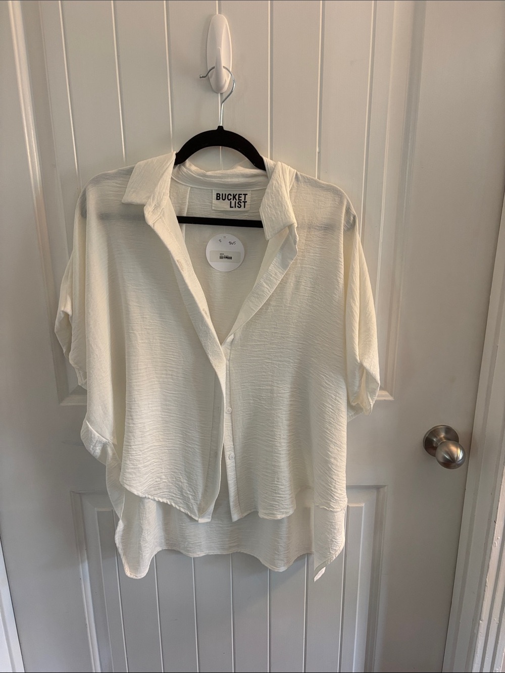 BUCKETLIST Ivory Button-Front Short Sleeve Blouse